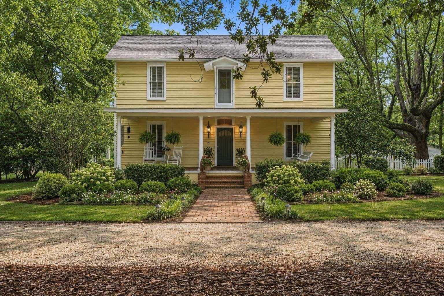 2.16 Acres of Land with Home for Sale in Tallahassee, Florida