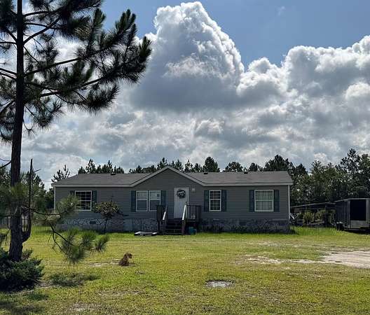 17.2 Acres of Improved Land for Sale in Waycross, Georgia