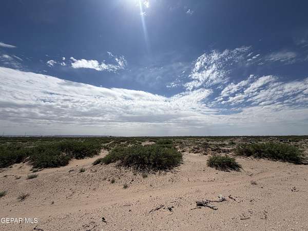 0.83 Acres of Mixed-Use Land for Sale in Horizon City, Texas