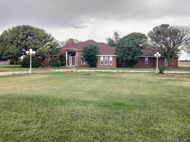 5.5 Acres of Land with Home for Sale in Clovis, New Mexico