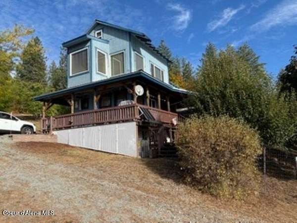 35 Acres of Land with Home for Sale in Priest River, Idaho