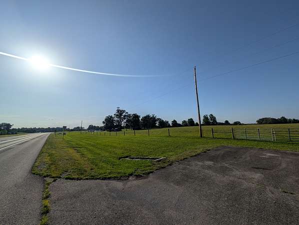 5 Acres of Residential Land for Sale in McMinnville, Tennessee