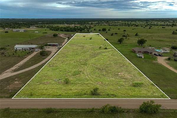 5 Acres of Residential Land for Sale in Valley Mills, Texas