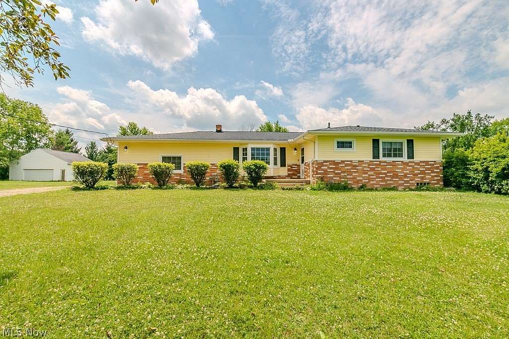 4.2 Acres of Land with Home for Sale in Newbury Township, Ohio