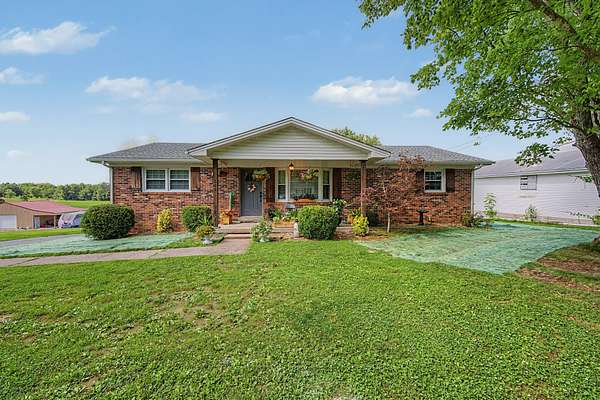 7.9 Acres of Land with Home for Sale in Bowling Green, Kentucky