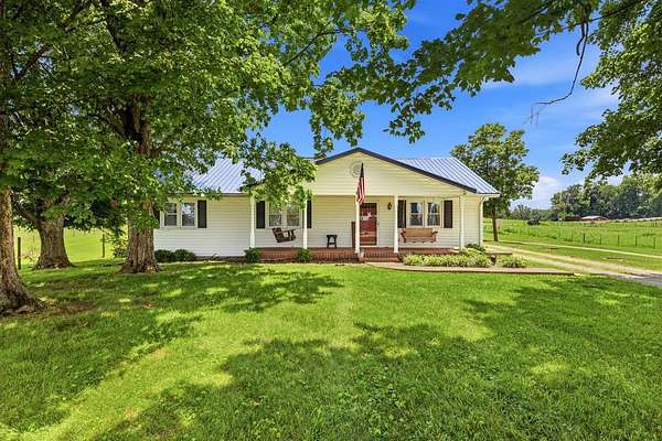 2.1 Acres of Land with Home for Sale in Smiths Grove, Kentucky