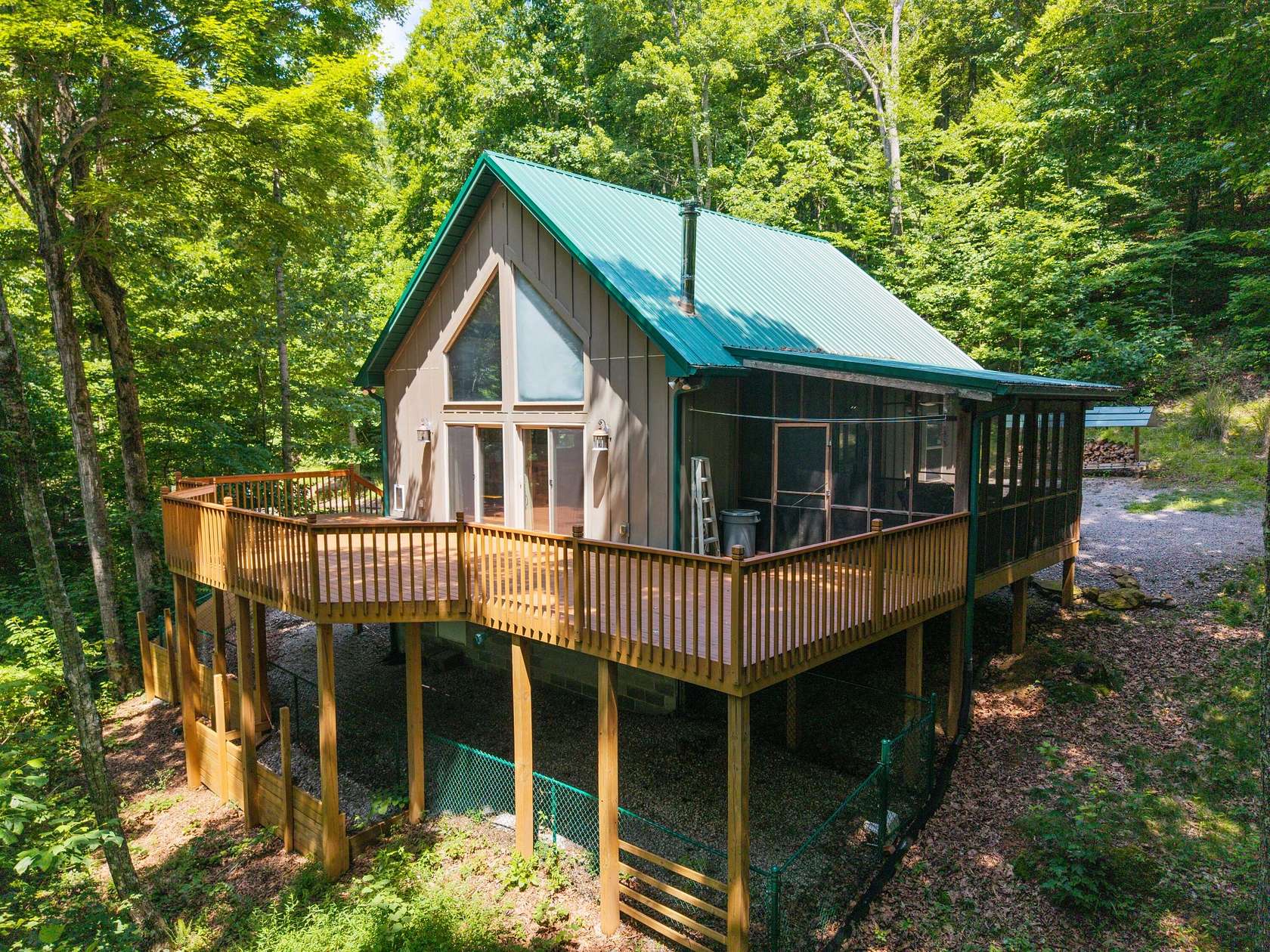 41 Acres of Land with Home for Sale in Somerset, Kentucky