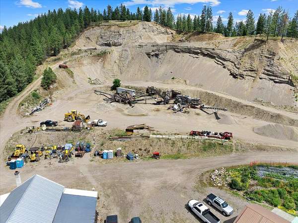 38 Acres of Commercial Land for Sale in Springdale, Washington