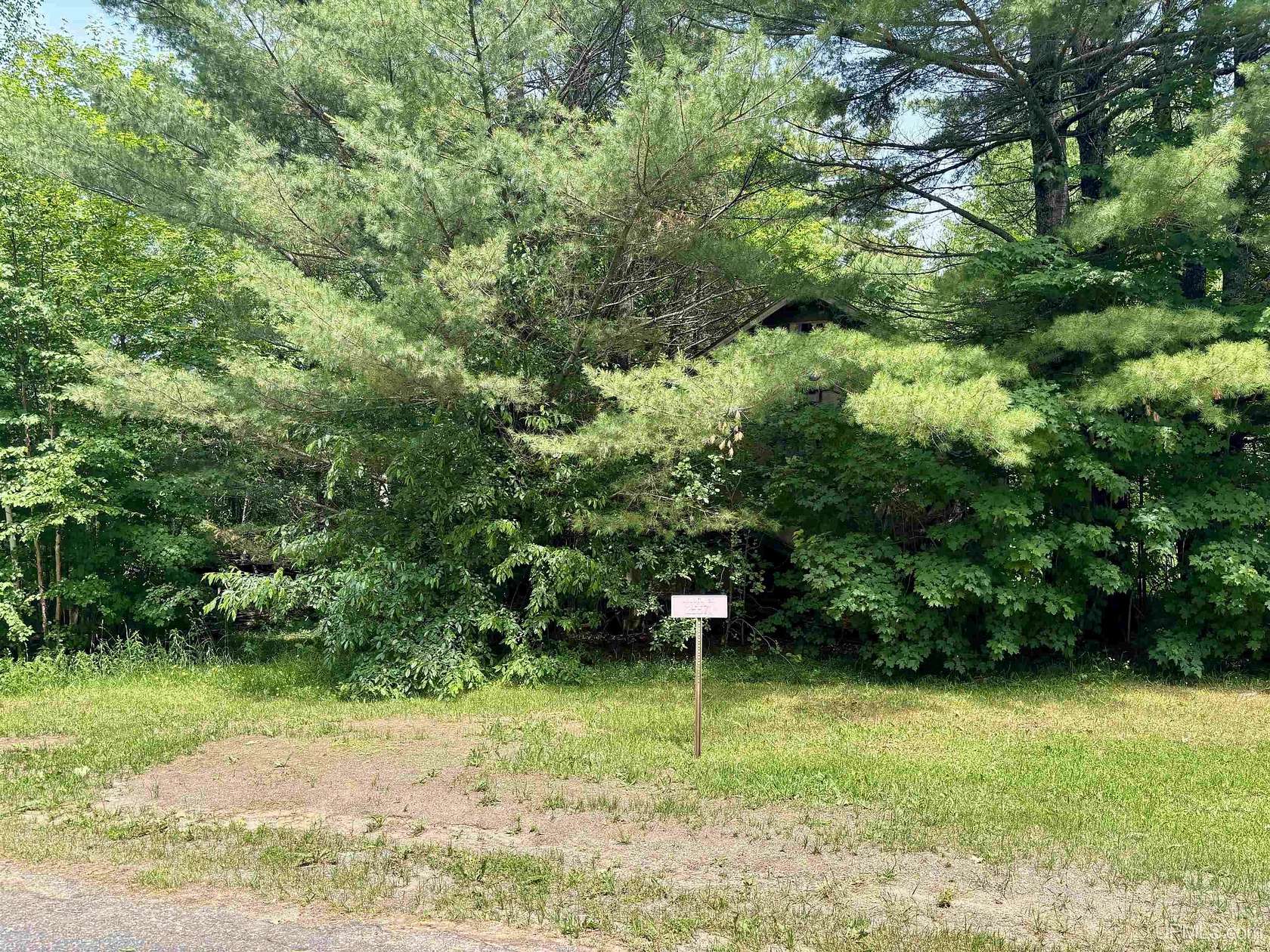 0.62 Acres of Residential Land for Sale in Michigamme, Michigan
