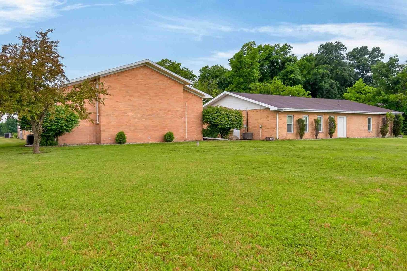 5 Acres of Improved Residential Land for Sale in Sidney, Ohio