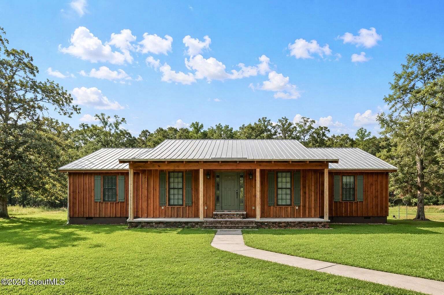 1.65 Acres of Land with Home for Sale in Waycross, Georgia