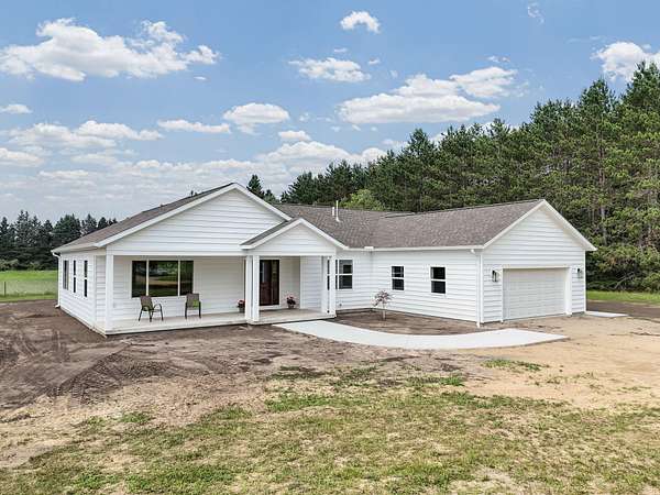 2.5 Acres of Land with Home for Sale in Houghton Lake, Michigan