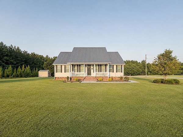 16.2 Acres of Land with Home for Sale in Johnsonville, South Carolina