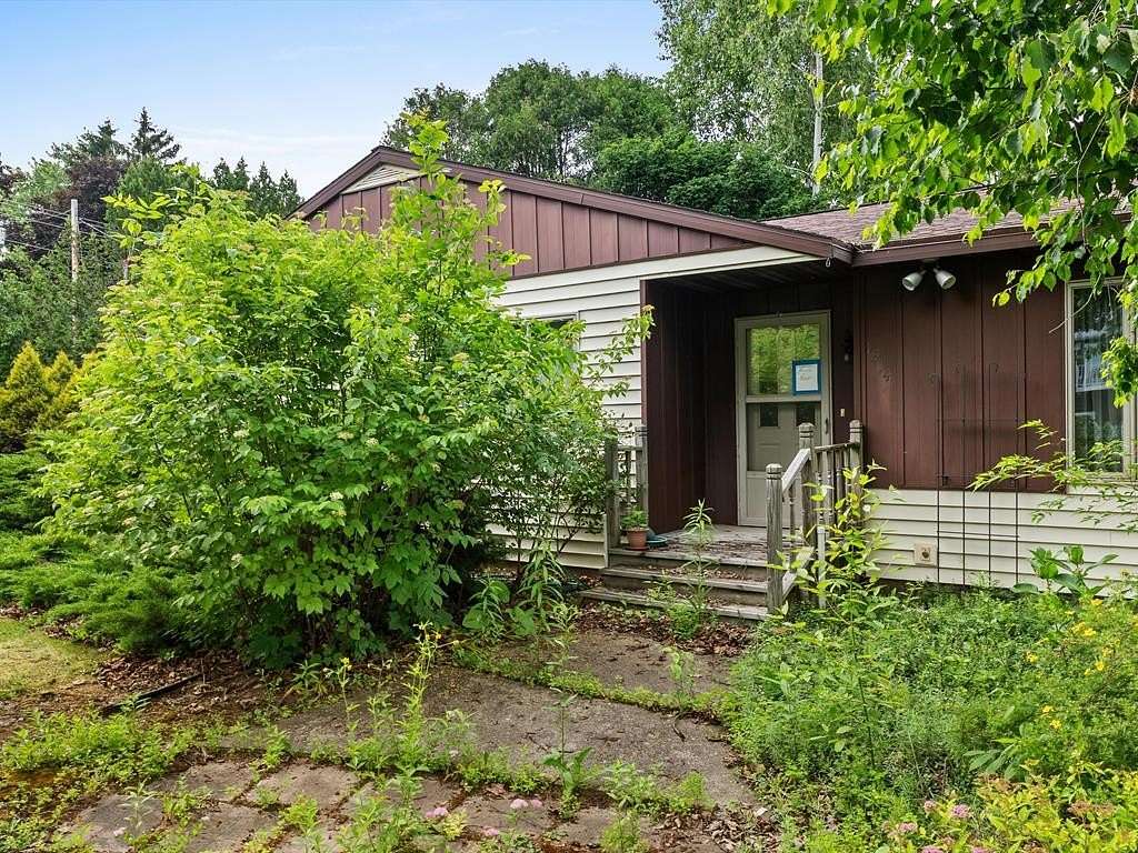 6 Acres of Land with Home for Sale in Sturgeon Bay, Wisconsin