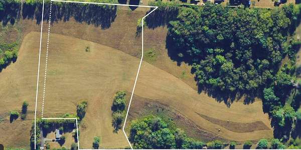 10.5 Acres of Land for Sale in Pulaski, Virginia