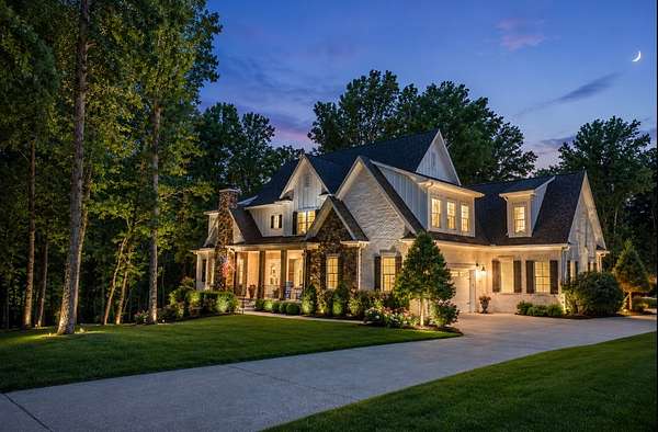 2.9 Acres of Land with Home for Sale in Thompson's Station, Tennessee