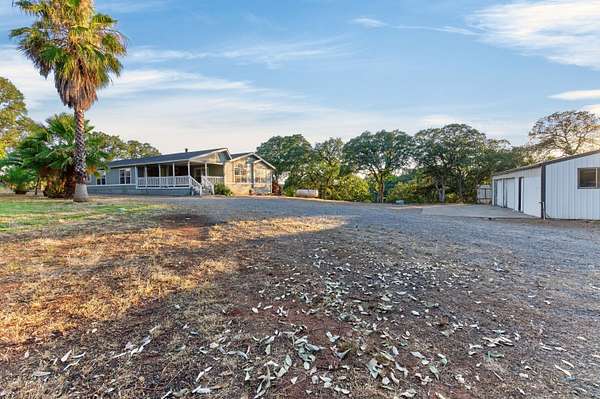 13.5 Acres of Land with Home for Sale in Red Bluff, California