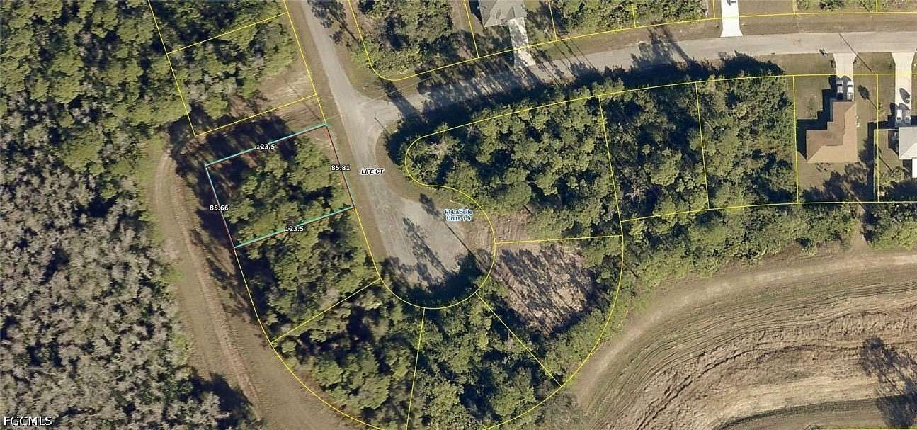 0.25 Acres of Residential Land for Sale in LaBelle, Florida