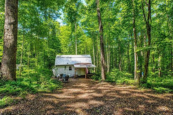 6.1 Acres of Residential Land for Sale in Enoree, South Carolina