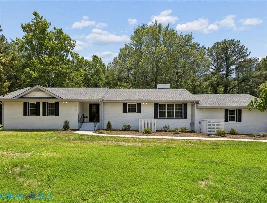 2.6 Acres of Land with Home for Sale in Gloucester, Virginia