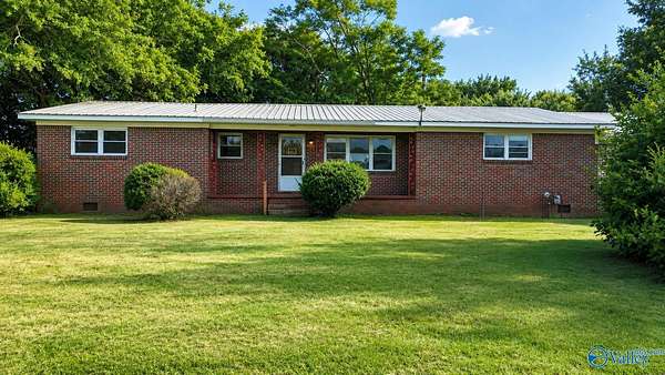 9 Acres of Land with Home for Sale in Arab, Alabama