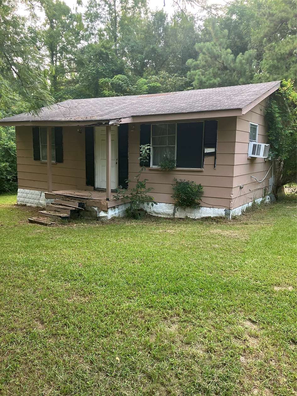 2.7 Acres of Land with Home for Sale in Benton, Louisiana