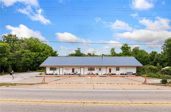 4 Acres of Improved Mixed-Use Land for Sale in Harrison, Arkansas