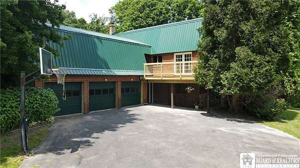 10.1 Acres of Recreational Land with Home for Sale in Sinclairville, New York
