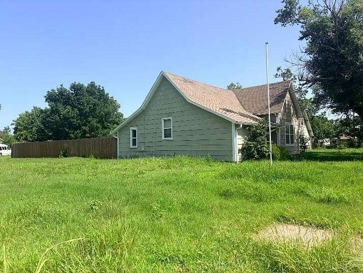 4 Acres of Land with Home for Sale in Garber, Oklahoma