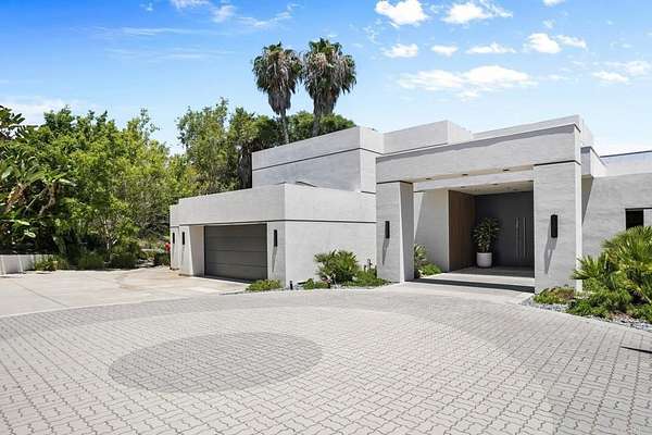 1.72 Acres of Land with Home for Sale in Rancho Santa Fe, California