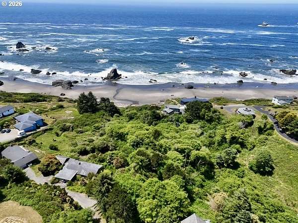 2 Acres of Land with Home for Sale in Brookings, Oregon