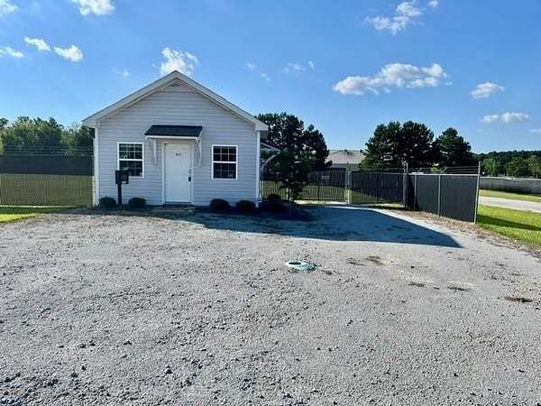 1.57 Acres of Mixed-Use Land for Sale in Marion, South Carolina