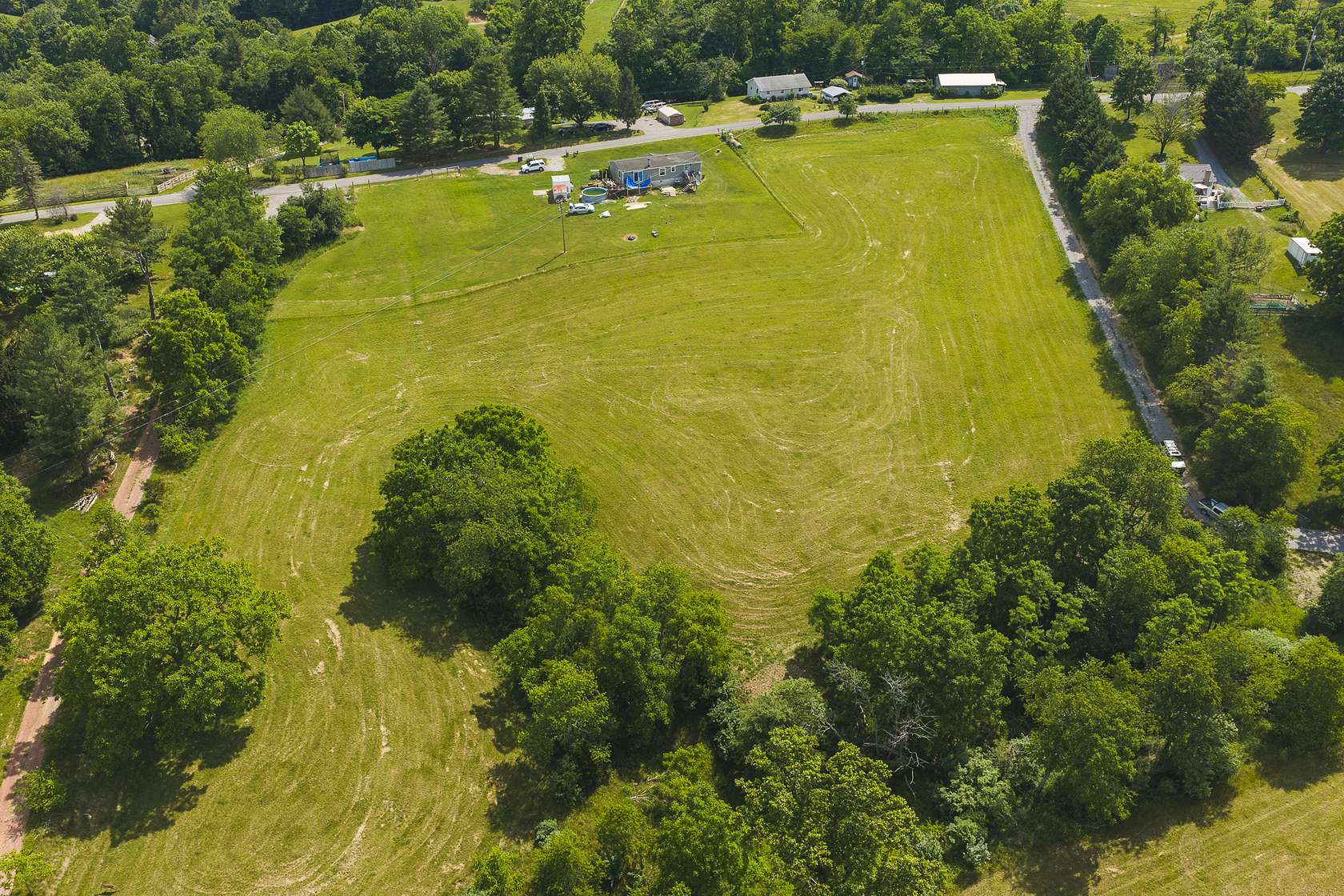 5 Acres of Land for Auction in Riner, Virginia