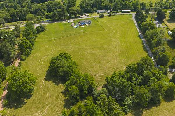5 Acres of Land for Auction in Riner, Virginia