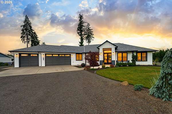 2 Acres of Land with Home for Sale in Castle Rock, Washington