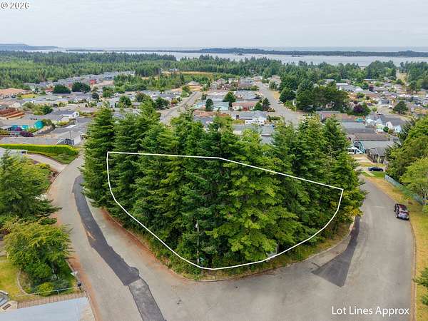 0.23 Acres of Residential Land for Sale in Coos Bay, Oregon