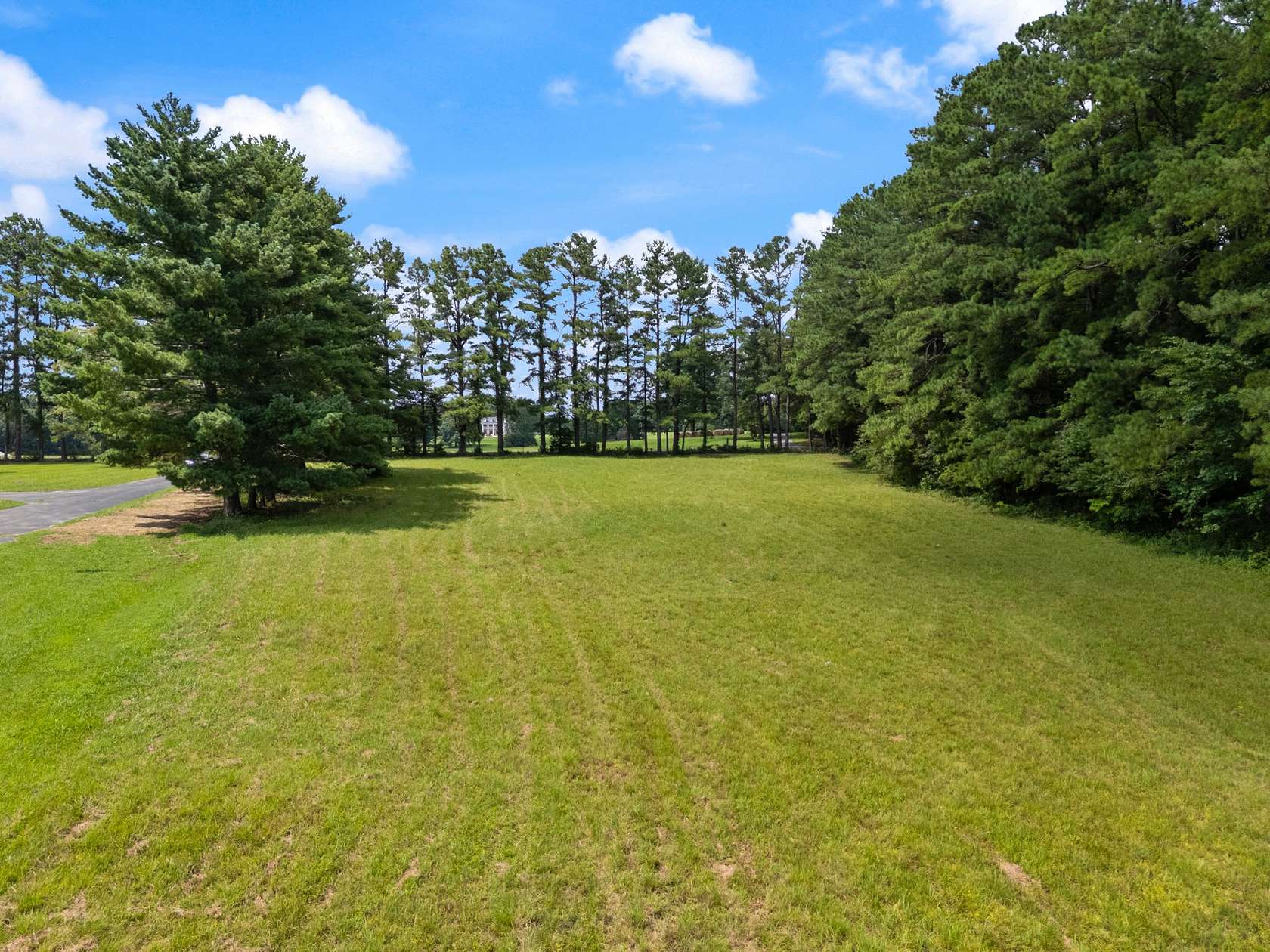 1.15 Acres of Residential Land for Sale in Dickson, Tennessee