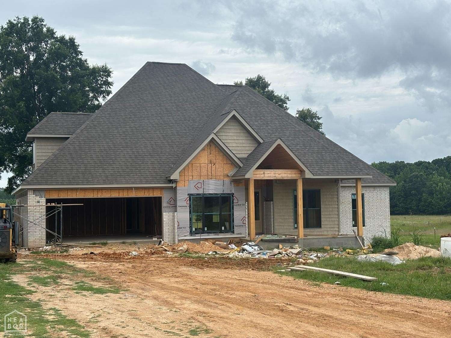 5 Acres of Land with Home for Sale in Jonesboro, Arkansas
