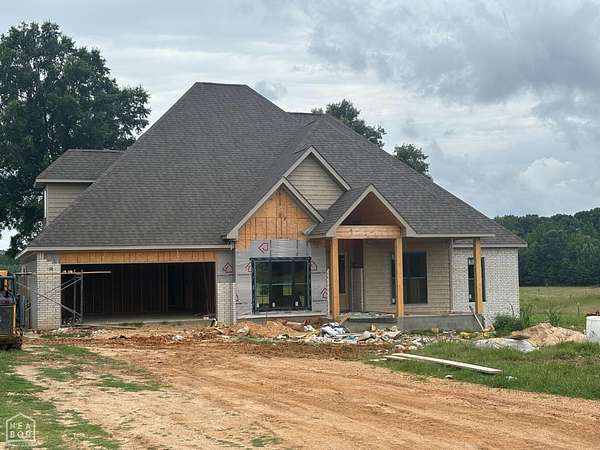 5 Acres of Land with Home for Sale in Jonesboro, Arkansas