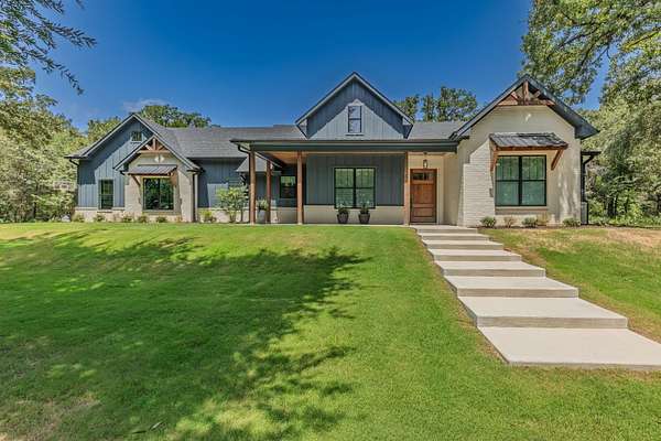 13.5 Acres of Land with Home for Sale in Sulphur Springs, Texas