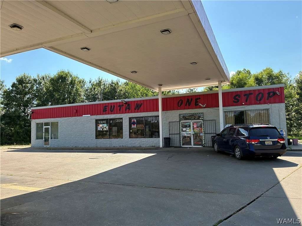 3 Acres of Improved Commercial Land for Sale in Eutaw, Alabama