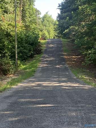 1 Acre of Land for Sale in Scottsboro, Alabama