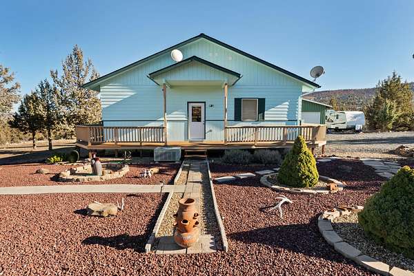 2 Acres of Land with Home for Sale in Prineville, Oregon