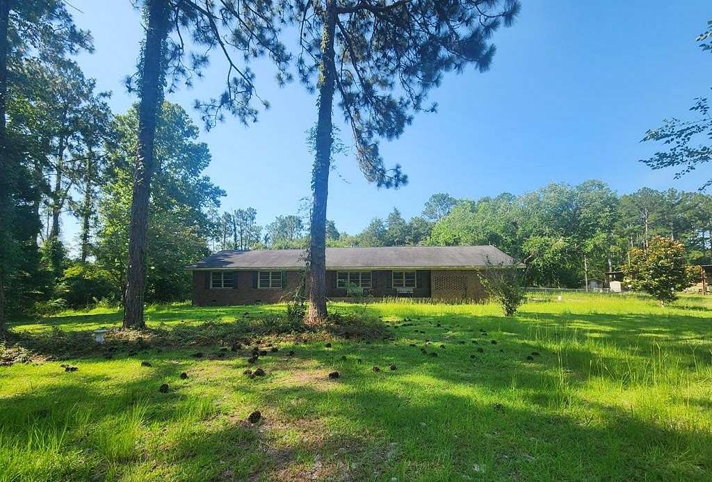 5.74 Acres of Land with Home for Sale in Sylvester, Georgia