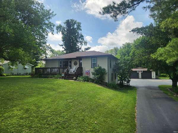 1.5 Acres of Land with Home for Sale in Arcola, Indiana