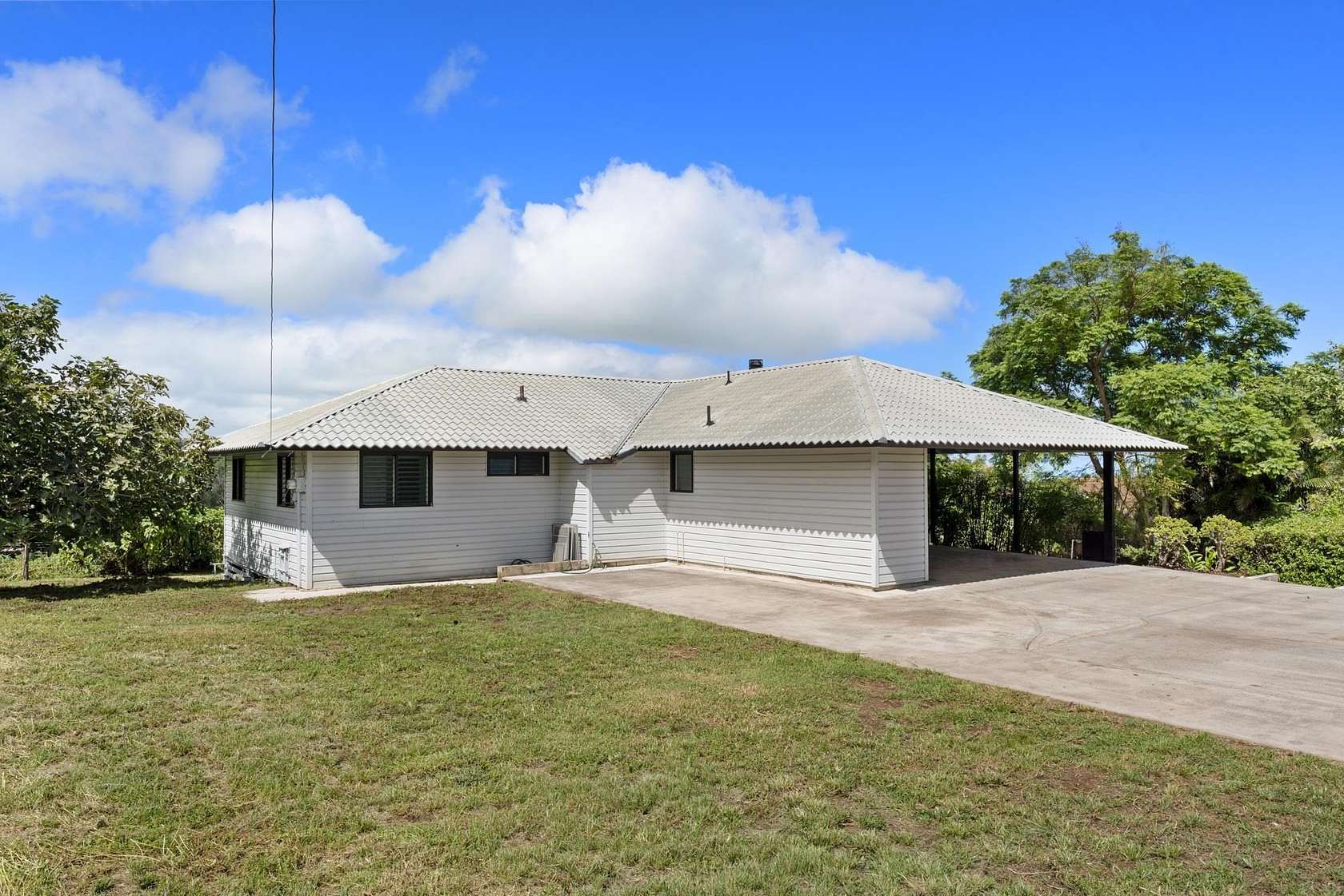 2 Acres of Land with Home for Sale in Kula, Hawaii