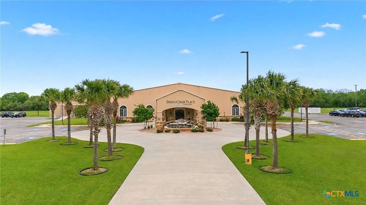 14.8 Acres of Improved Commercial Land for Sale in Victoria, Texas