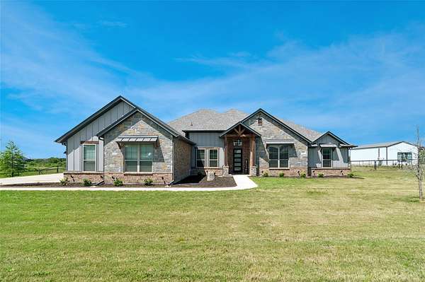 2 Acres of Land with Home for Sale in Weatherford, Texas