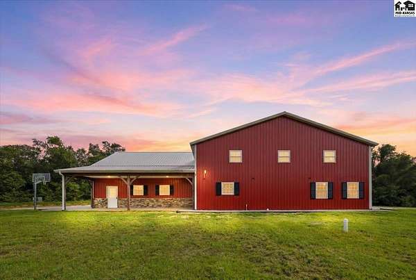 13 Acres of Land with Home for Sale in Hutchinson, Kansas