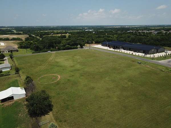 5.4 Acres of Land for Sale in Van Alstyne, Texas